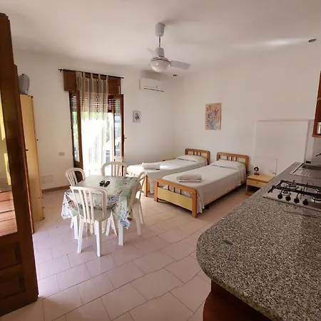 Baia Unci Apartment *