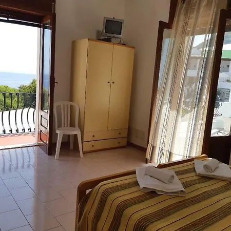 Baia Unci Apartment *
