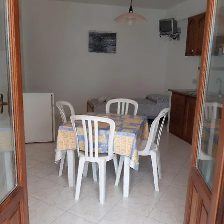 Apartment Baia Unci